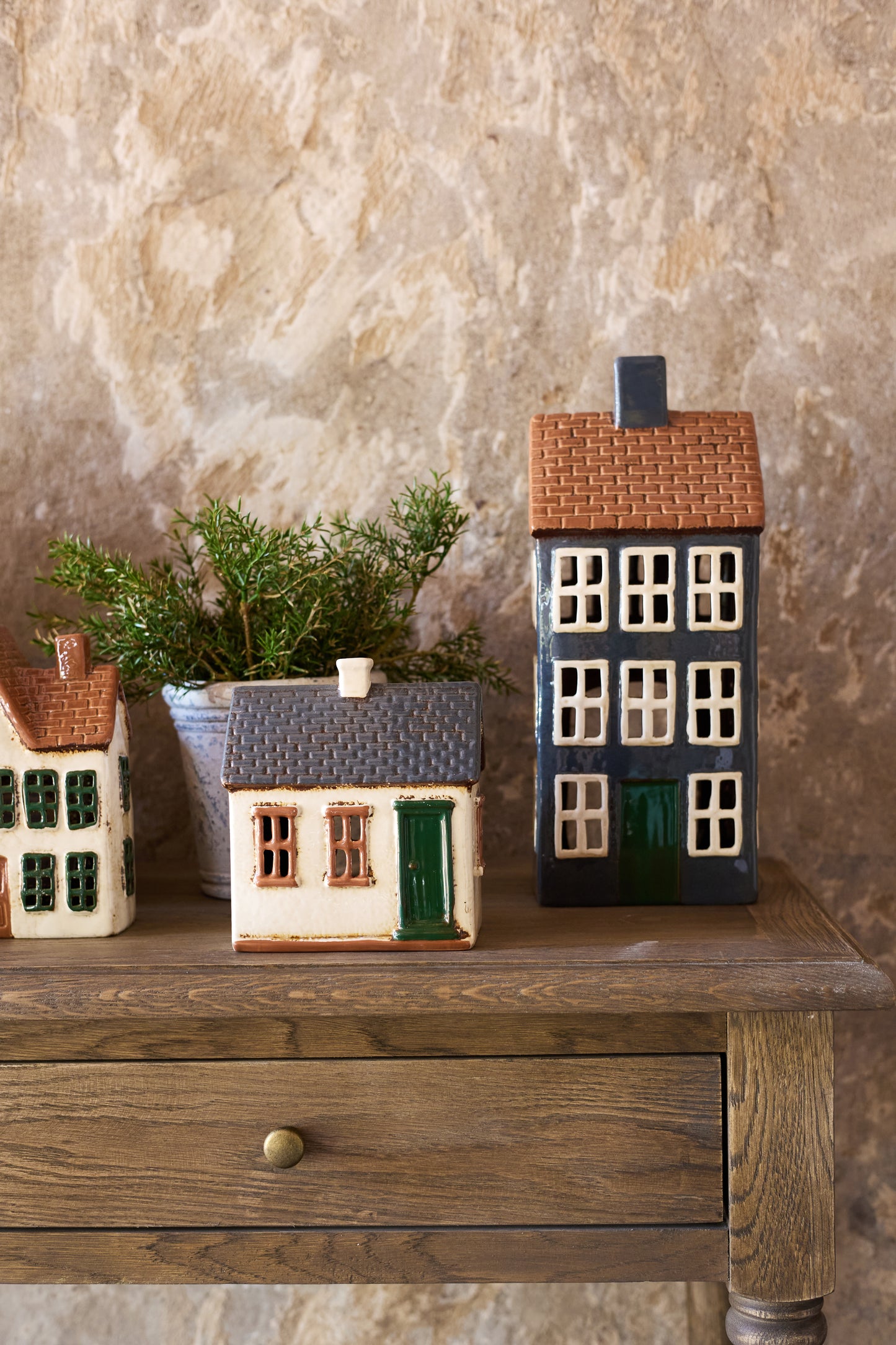 Cotswolds Country Grande Tea Light Chalet