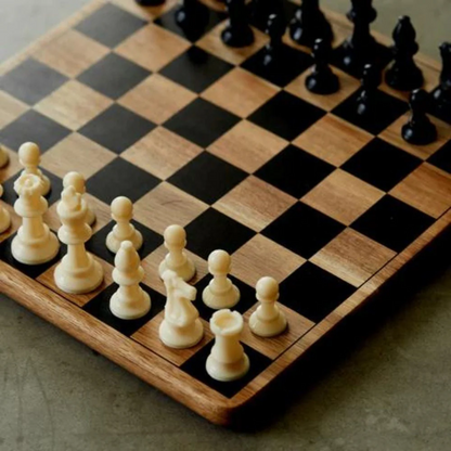 Wooden Chess Set | Gentlemen's Hardware