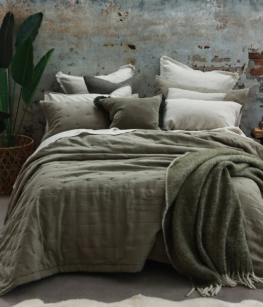 Laundered Linen Bedspread Set - Olive