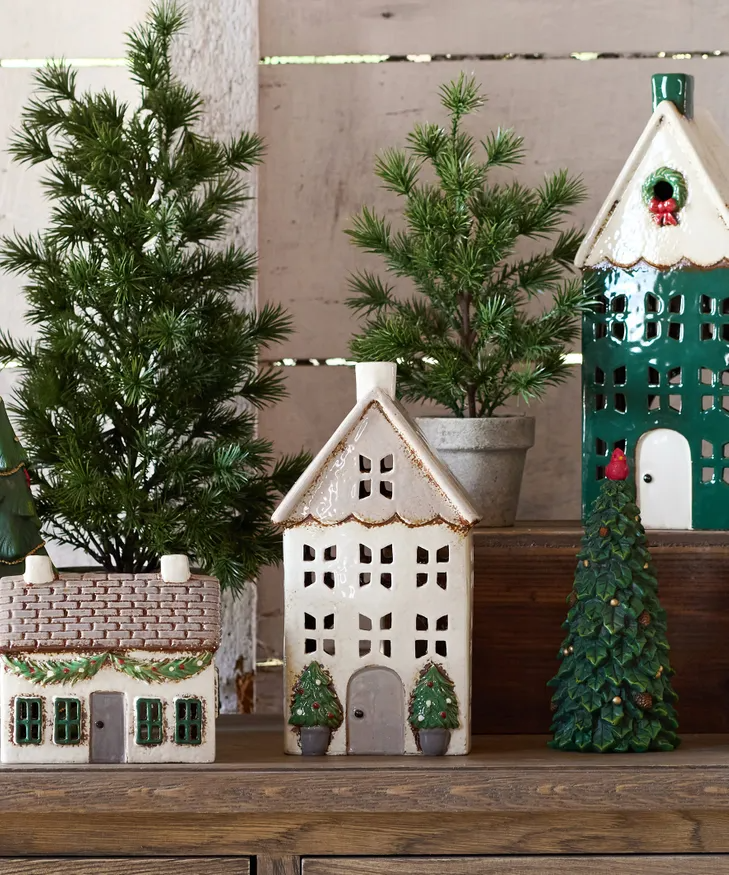 Christmas Tea Light House - Medium Stone with Pots