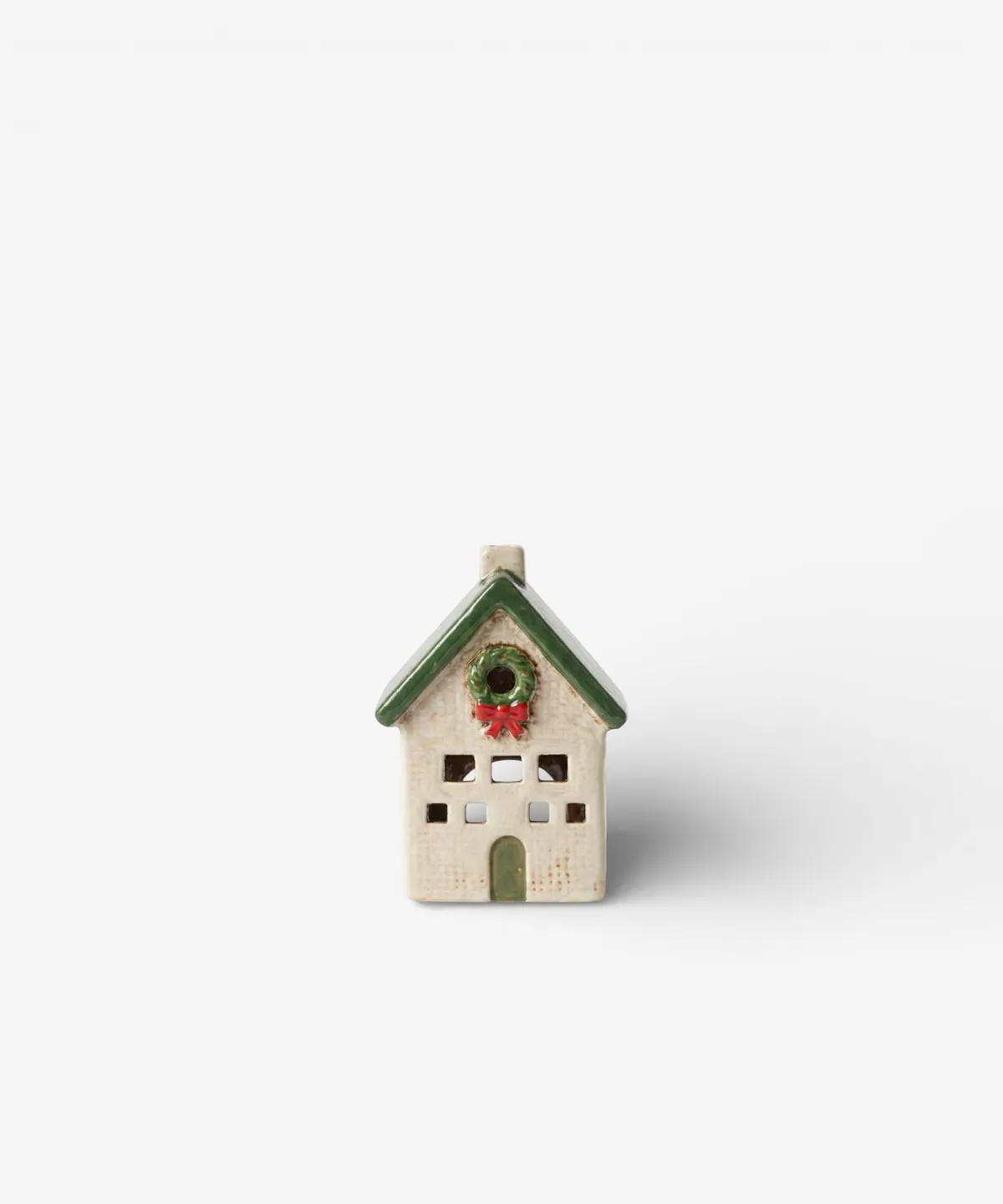 Tea Light House - Nordgard Cottage with Bow Wreath